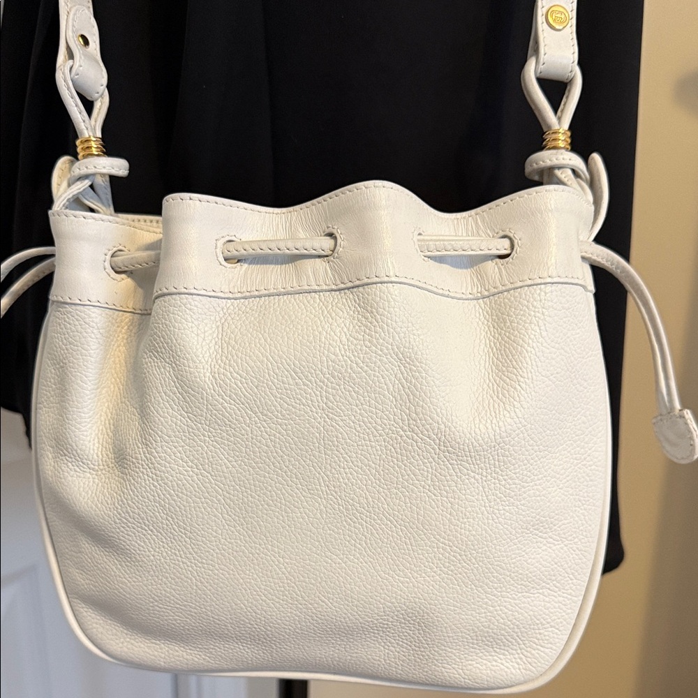 Gucci White Leather Shoulder Bucket Bag Authentic